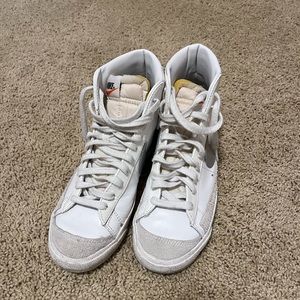 Women’s Nike Blazers Size 8.5